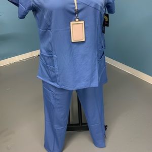 Mini Marilyn scrub set